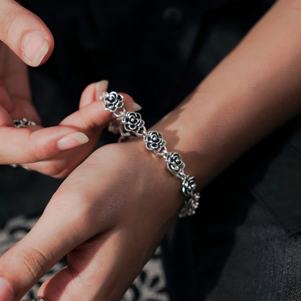 Silver Noir Camellia Bracelet - Unisex