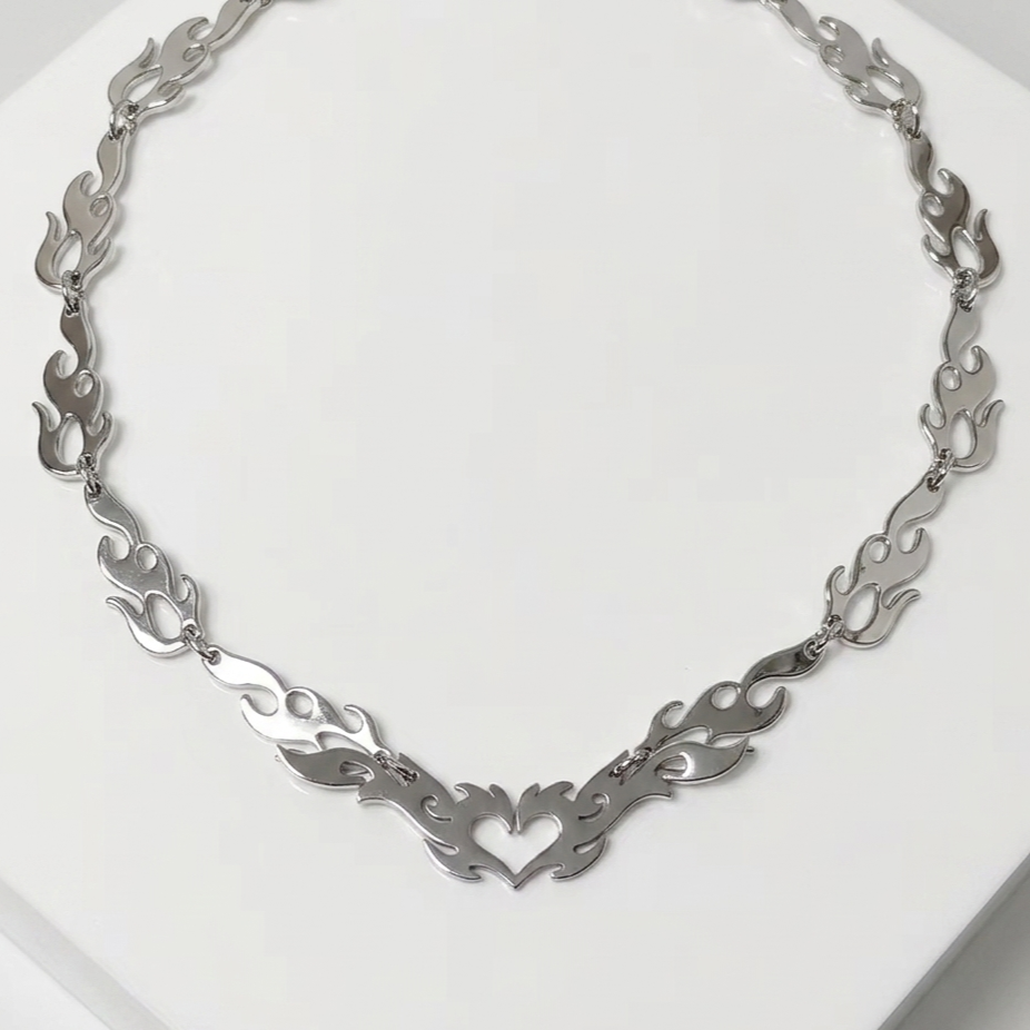 Ignis Flame Link Heart Necklace - Unisex